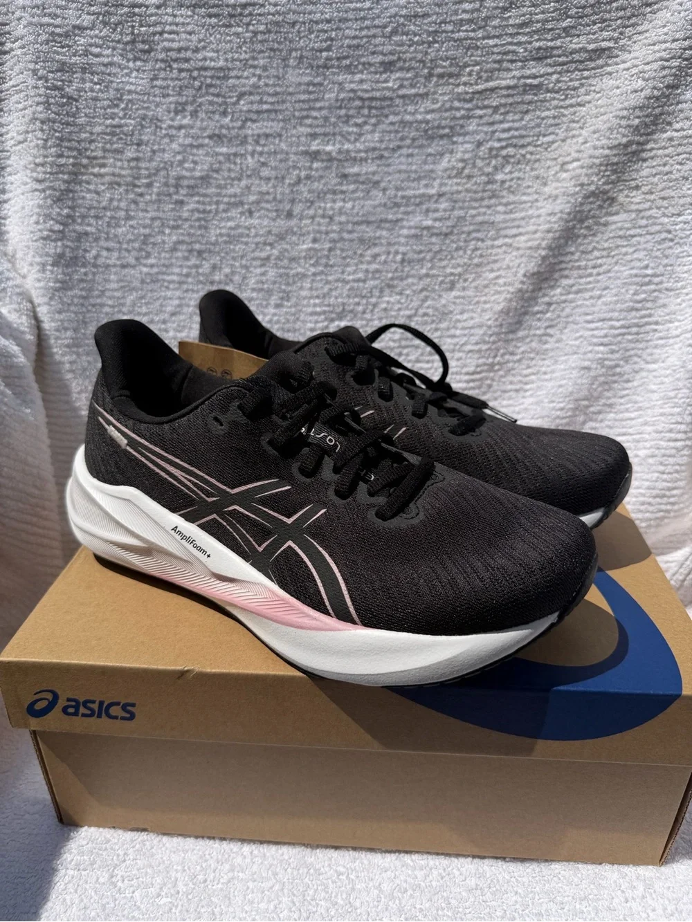 ASICS Versablast 4 Women’s Running Shoes Size 8.5 Black Morganite NEW w/ Box